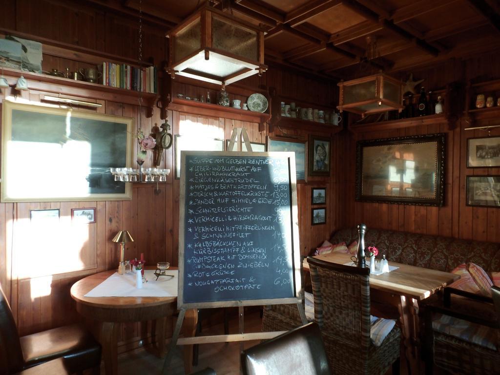 Pension & Restaurant "Alte Schule" Kluis Kültér fotó